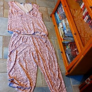 Woman's 2 piece pajama set